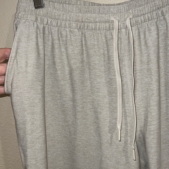 Women’s OUTDOOR VOICES soft stretchy pocket track pants size XL - Picture 2 of 4